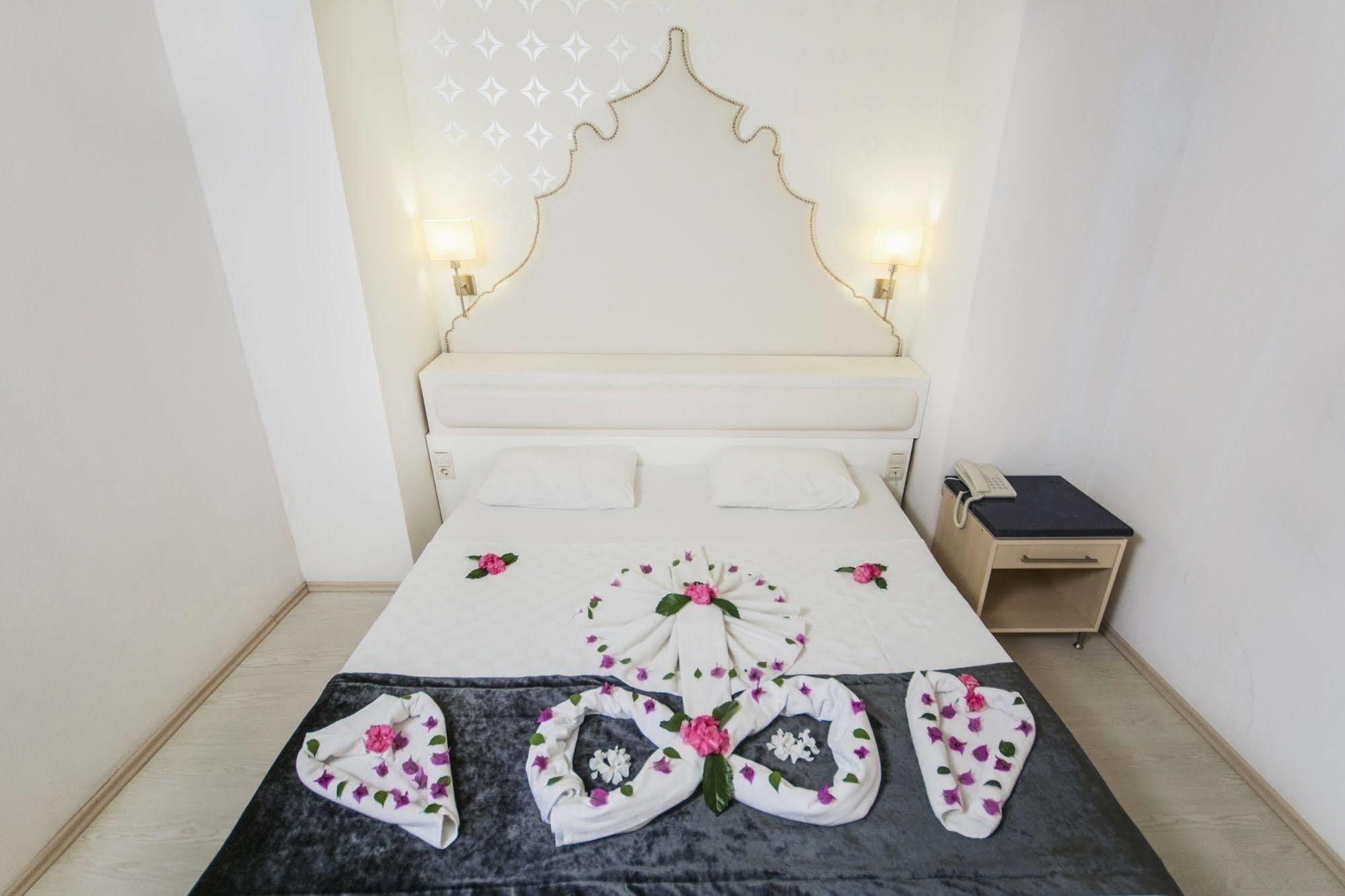 Mersoy Bellavista Suites (Adults Only) İçmeler Exterior foto